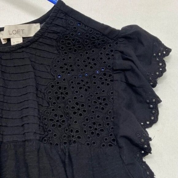 LOFT Short Sleeve Blouse Women's Medium Black Short Sleeve Crochet Lace Top GUC - Picture 6 of 9